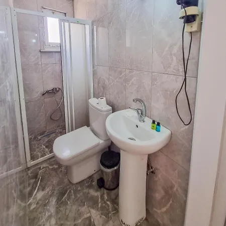 White Palace Bueyuekada 3*