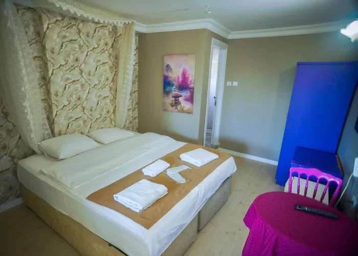 White Palace Bueyuekada