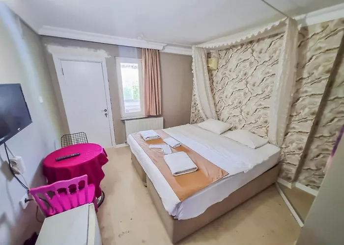 White Palace Bueyuekada 3*