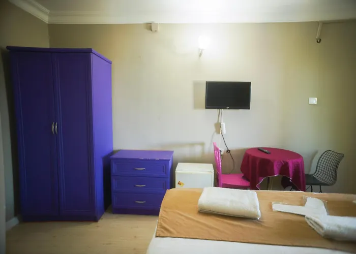 White Palace Bueyuekada 3*