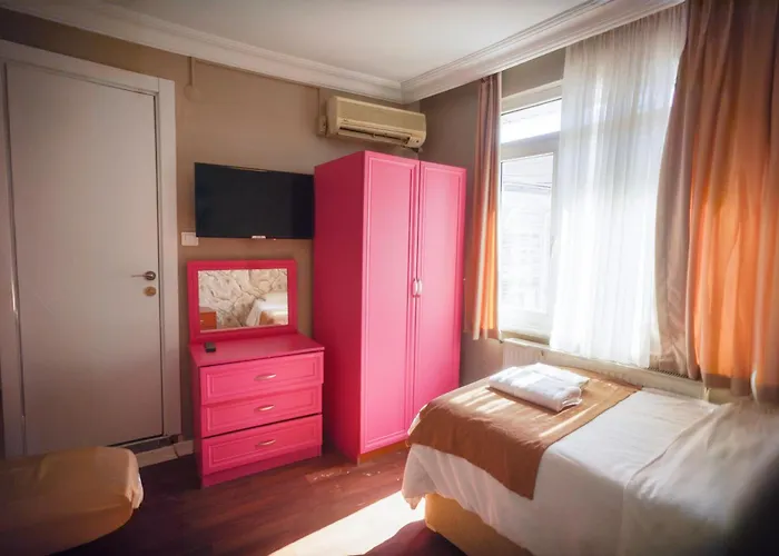 Hotel White Palace Bueyuekada 3*