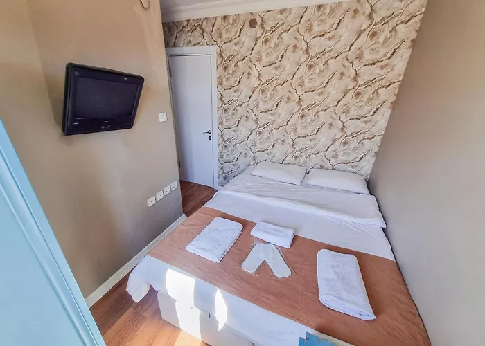 White Palace Bueyuekada 3*