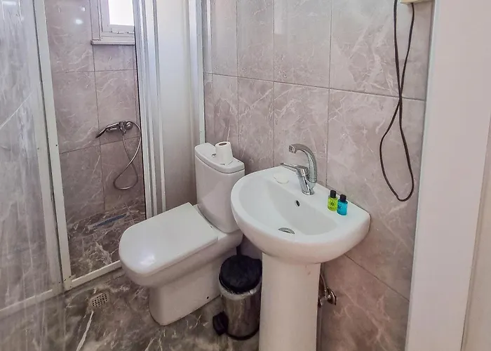 White Palace Bueyuekada 3*