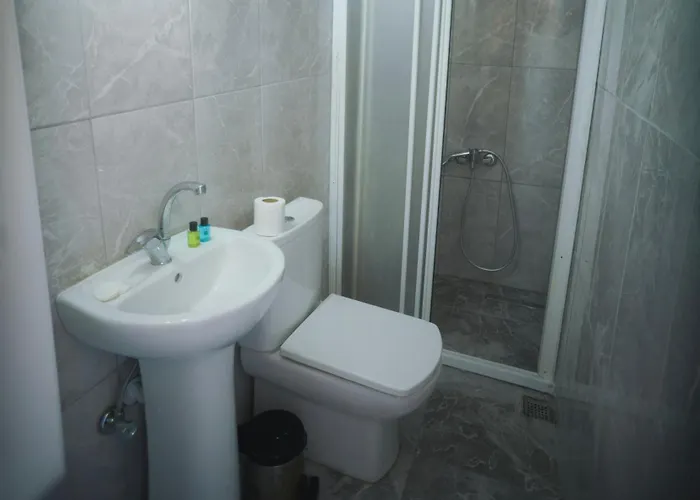 White Palace Bueyuekada Hotel 3*